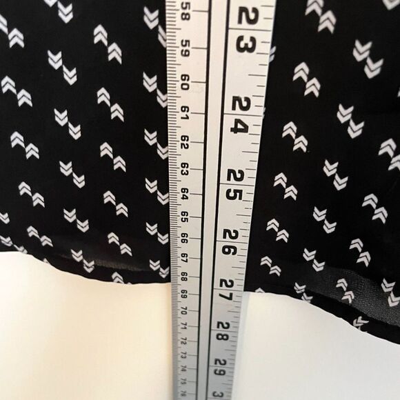 Women's Candies Black W/White Print, Front Zipper, And Pockets SZ L - Picture 5 of 6